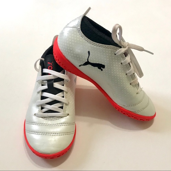 puma indoor soccer shoes youth